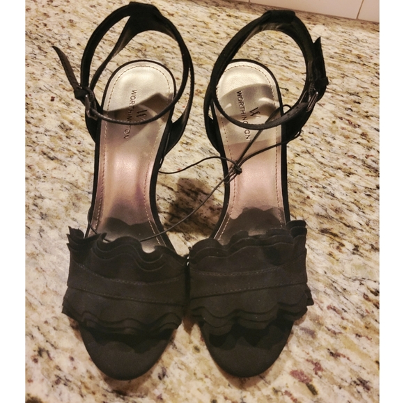 New! Worthington Chandler Black Heels - Picture 3 of 7